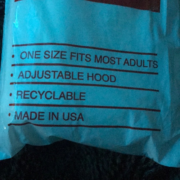 Supreme poncho - Picture 3 of 3